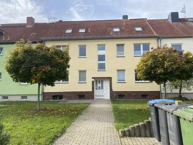 1 Zimmer 27 m² 390 € Kaltmiete Wohnungen in Dessau Roßlau