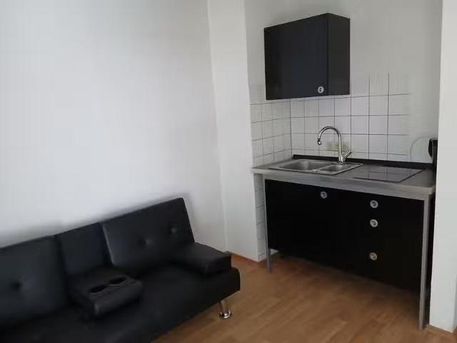 1 Zimmer 24 m² 590 € Kaltmiete Wohnungen in Augsburg