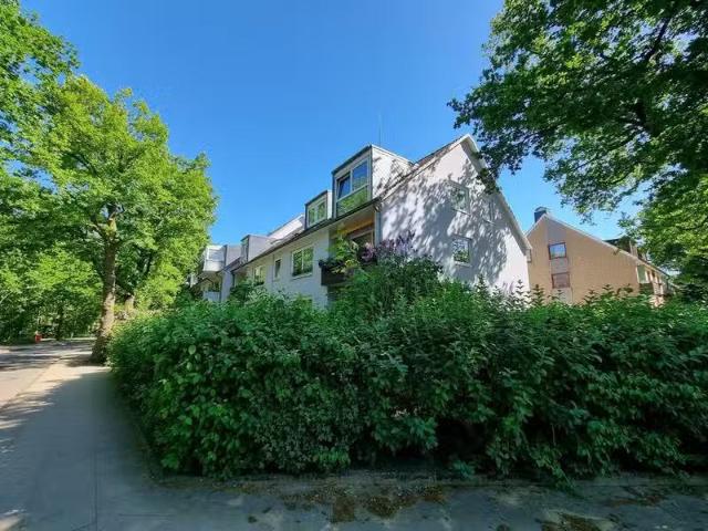 1 Zimmer 24 m² 640 € Kaltmiete Wohnungen in Hamburg