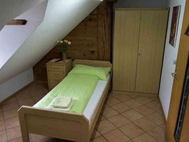 1 Zimmer, 25 m², 1. Stock