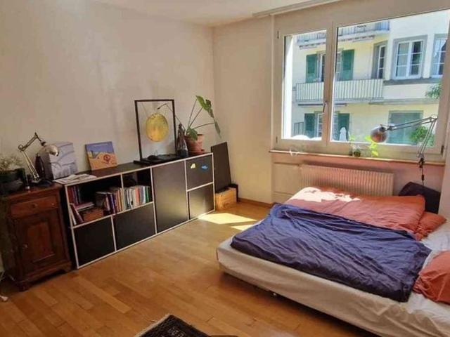 1 Zimmer, 25 m², 2. Stock