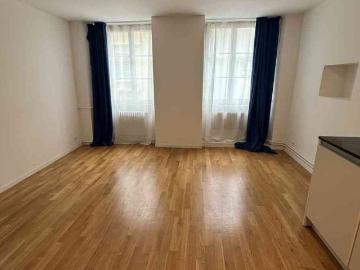 1 Zimmer, 25 m², 2. Stock