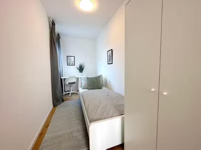 1 Zimmer 25 m² 550 € Kaltmiete Wohnungen in Frankfurt am.