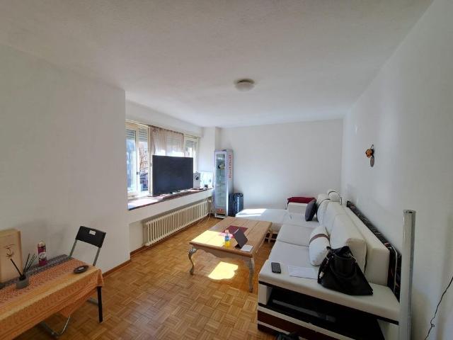 1 Zimmer, 26 m², 2. Stock
