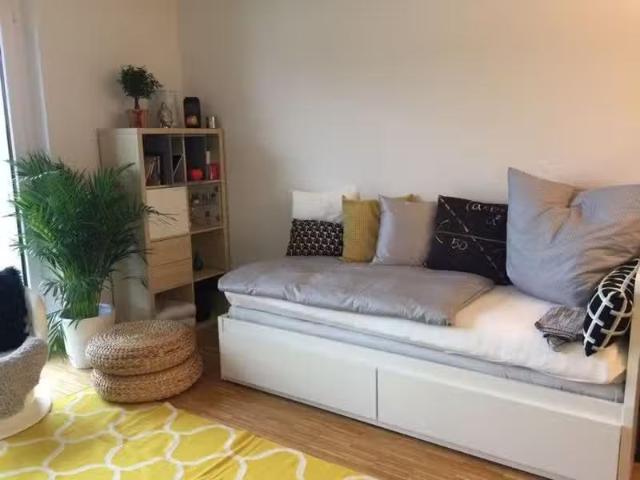 1 Zimmer 26 m² 400 € Kaltmiete Wohnungen in Freiburg im B.