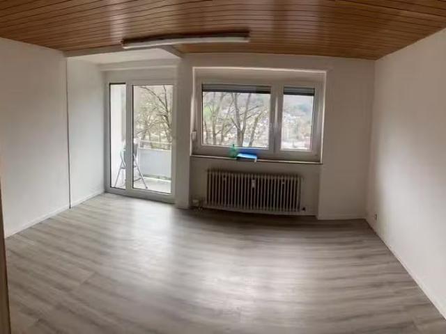 1 Zimmer 28 m² 400 € Kaltmiete Wohnungen in Bad Soden Sal.