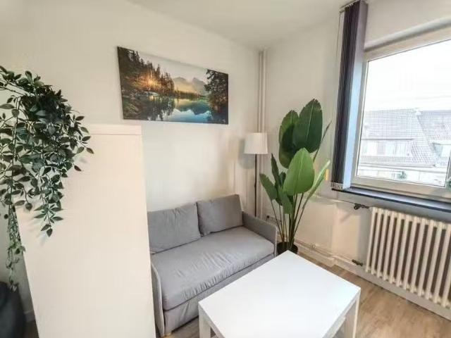 1 Zimmer 28 m² 700 € Kaltmiete Wohnungen in Mannheim