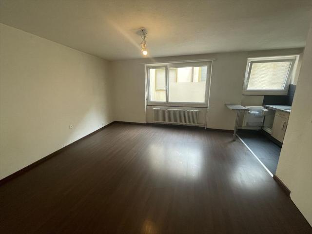 1 Zimmer, 2. Stock
