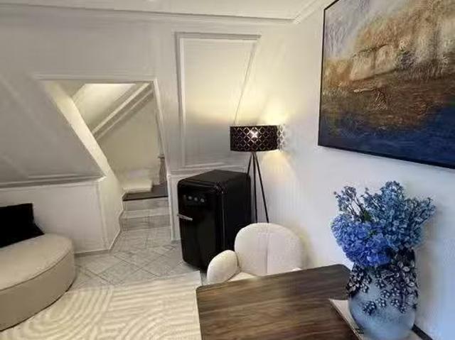 1 Zimmer 33 m² 1.100 € Kaltmiete Wohnungen in Karlsfeld