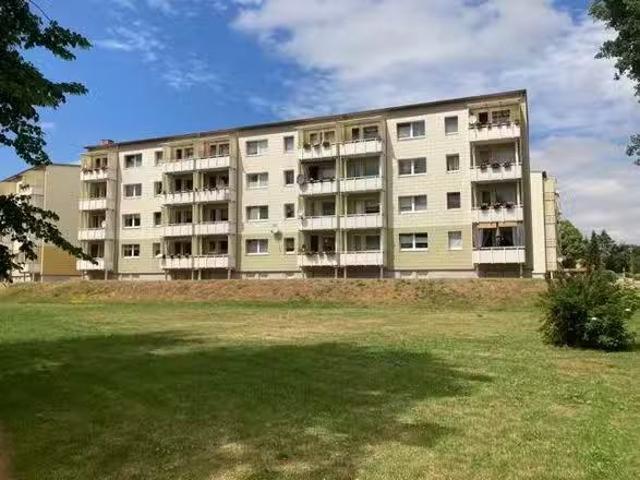 1 Zimmer 33 m² 255 € Kaltmiete Wohnungen in Tützpatz