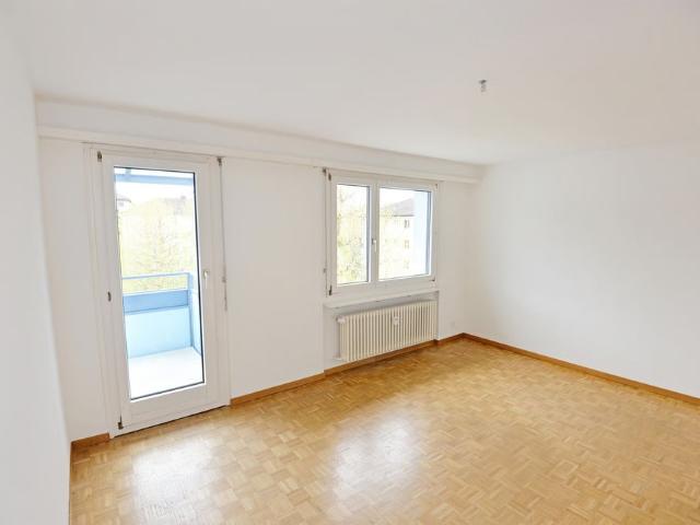 1 Zimmer, 33 m², 2. Stock