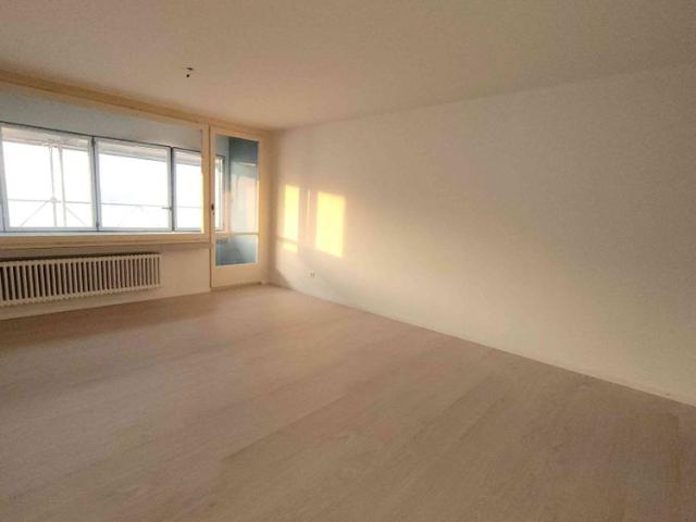 1 Zimmer, 33 m², 2. Stock