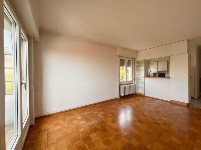 1 Zimmer, 33 m², 4. Stock