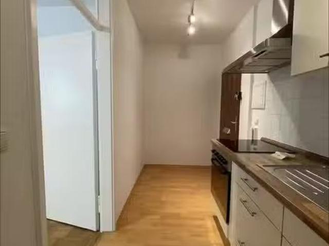 1 Zimmer 33 m² 850 € Kaltmiete Wohnungen in München