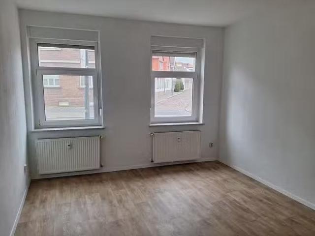 1 Zimmer 30 m² 250 € Kaltmiete Wohnungen in Bitterfeld Wo.