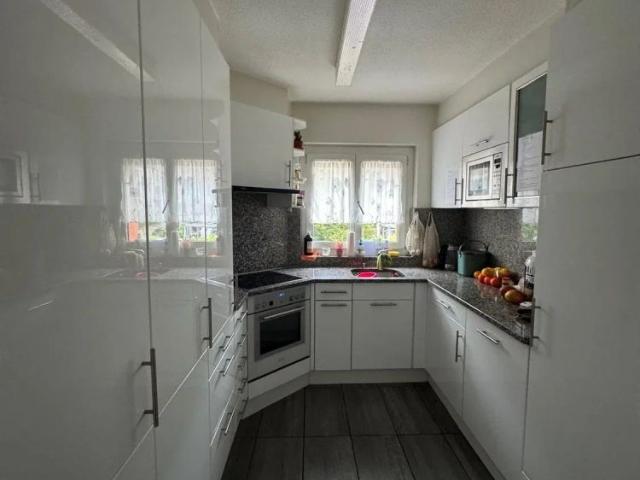1 Zimmer, 30 m², 2. Stock