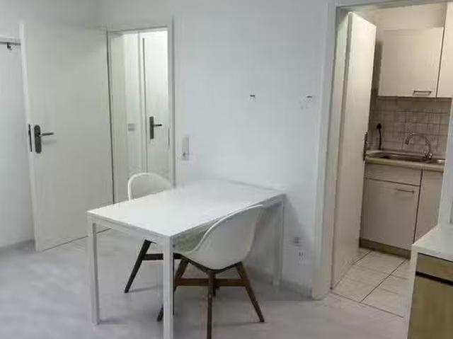 1 Zimmer 30 m² 550 € Kaltmiete Wohnungen in VEITSHÖCHHEIM
