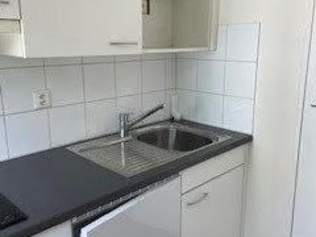 1 Zimmer, 32 m², 1. Stock