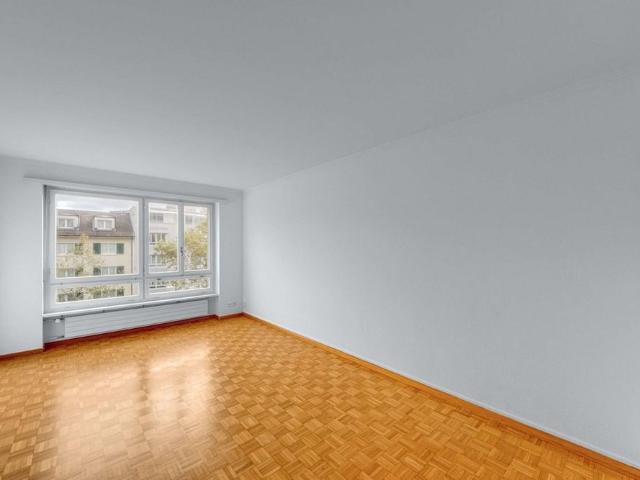 1 Zimmer, 32 m², 3. Stock