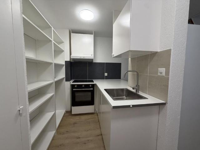 1 Zimmer, 32 m², 3. Stock
