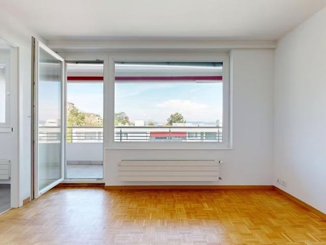 1 Zimmer, 32 m², 4. Stock