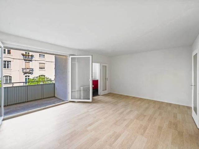 1 Zimmer, 34 m², 2. Stock