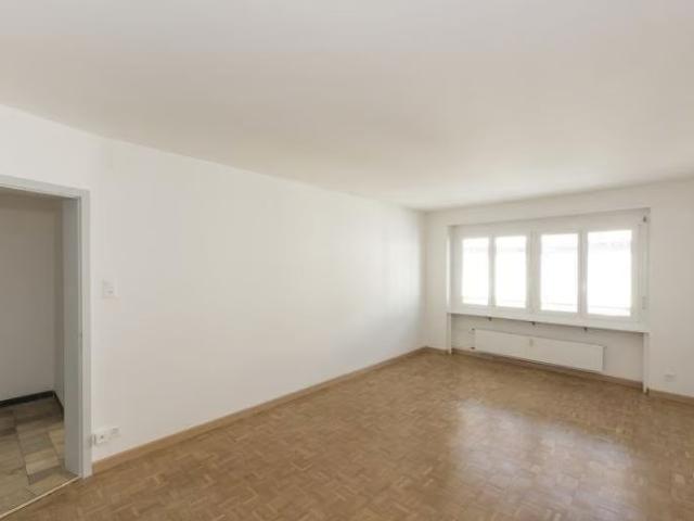 1 Zimmer, 34 m², 4. Stock