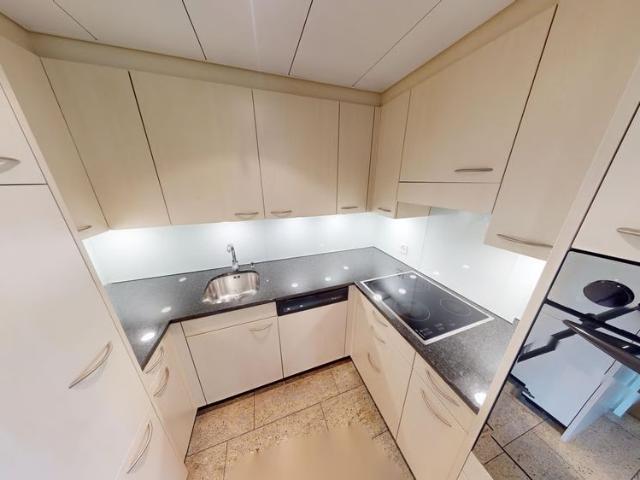 1 Zimmer, 35 m², 2. Stock