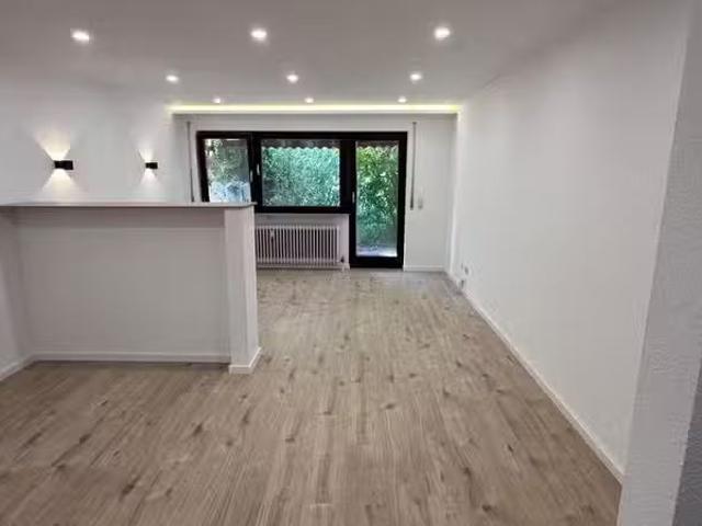1 Zimmer 36 m² 700 € Kaltmiete Wohnungen in Wüstenrot