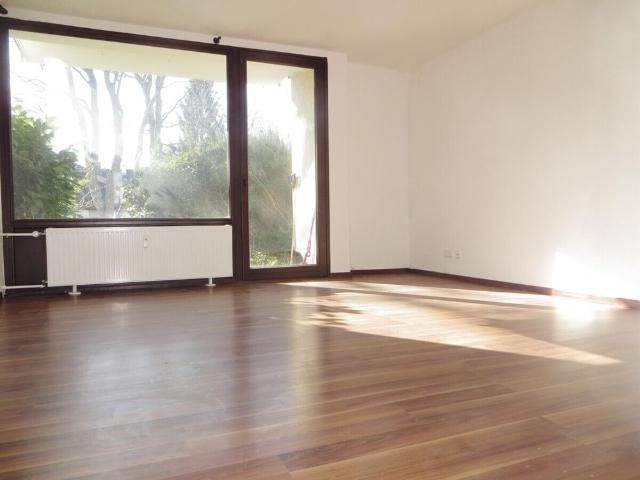 1 Zimmer Terrassenwohnung mit Wohnküche in Aumühle