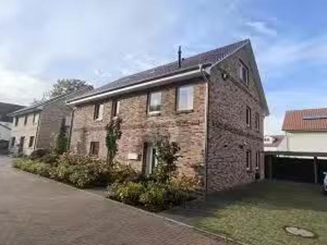 1 Zimmer Wohnung mieten in Glückstadt 25348 120 m²