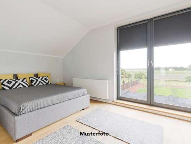 1 Zimmer Wohnung mit TG Stellplatz provisionsfrei