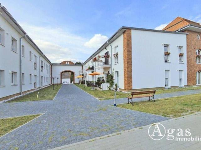 1 Zimmer Wohnung mit Bad und Küchenzeile in freundlicher Wohnanlage für Senioren barrierefrei!