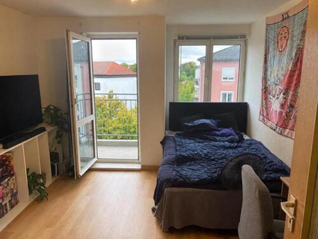 1 Zimmer Wohnung mit Balkon und EBK in ruhiger Lage zum 01.12