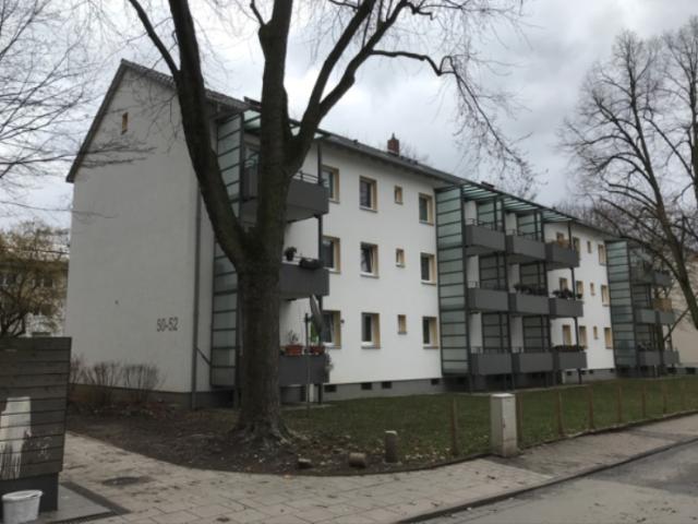 1 Zimmer Wohnung mit Balkon und Keller in Frankfurt Unterliederbach