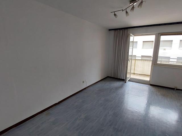 1 Zimmer Wohnung mit Balkon und Lift, am Fröbelpark