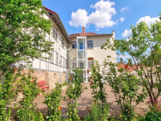 1 Zimmer Wohnung mit EBK, Stellplatz und Gartennutzung