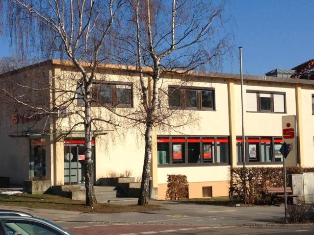 1 Zimmer Wohnung mit Einbauküchenzeile