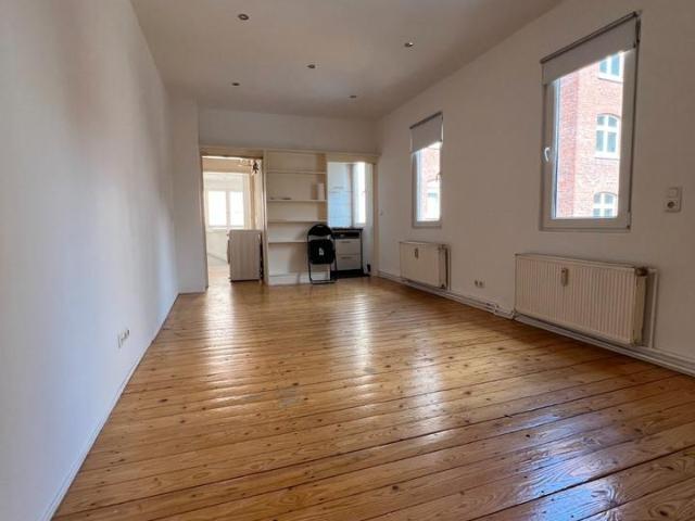 1 Zimmer Wohnung mit Kochnische und Bad Frankfurt Höchst