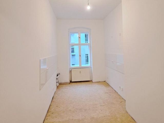 1 Zimmer Wohnung im Schillerkiez sucht renovierungsfreudige Mieter!