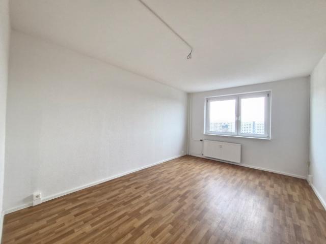 1 Zimmer Wohnung im 10. OG hier ist ein perfekter Ausblick garantiert!