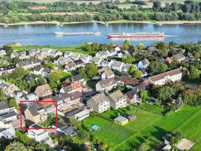 1 Zimmer Wohnung in Macherscheider Straße, Uedesheim