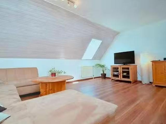 1 Zimmer Wohnung in Maikammerstraße, Weilimdorf
