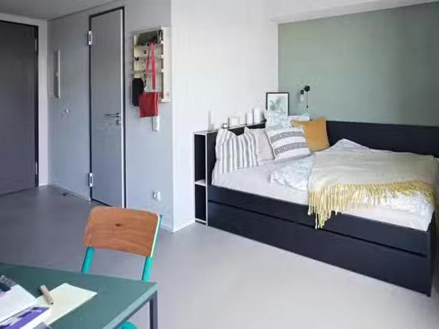 1 Zimmer Wohnung in Marie Curie Straße, Niederursel