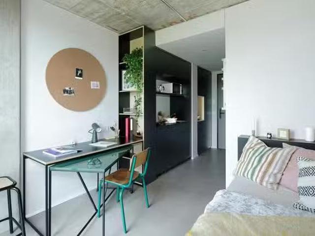 1 Zimmer Wohnung in Marie Curie Straße, Niederursel