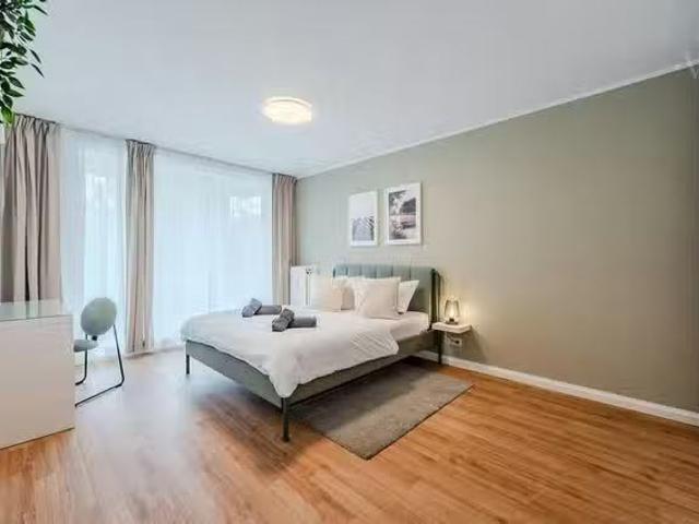1 Zimmer Wohnung in Mariendorfer Weg, Bezirk Neukölln