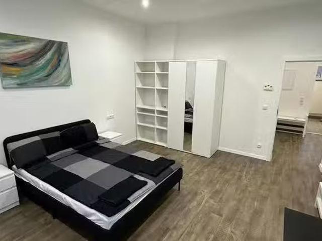 1 Zimmer Wohnung in Märkische Straße, Innenstadt Ost