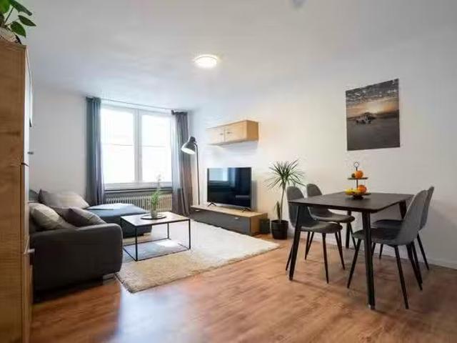 1 Zimmer Wohnung in Mauerberg, Innenstadt