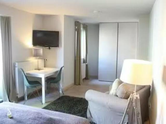 1 Zimmer Wohnung in Merianstraße, Nordend