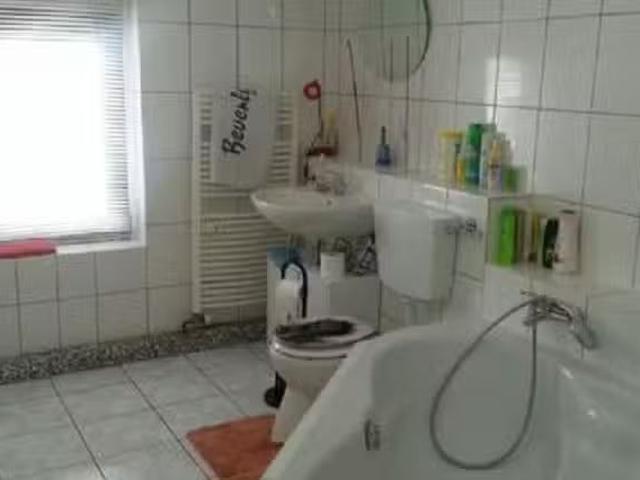 1 Zimmer Wohnung in Miesauer Straße, 66901 Schönenberg Kübelbe.